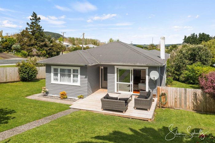 17 Bickerstaffe Road, Maungaturoto, Kaipara, Northland, 0520, New Zealand