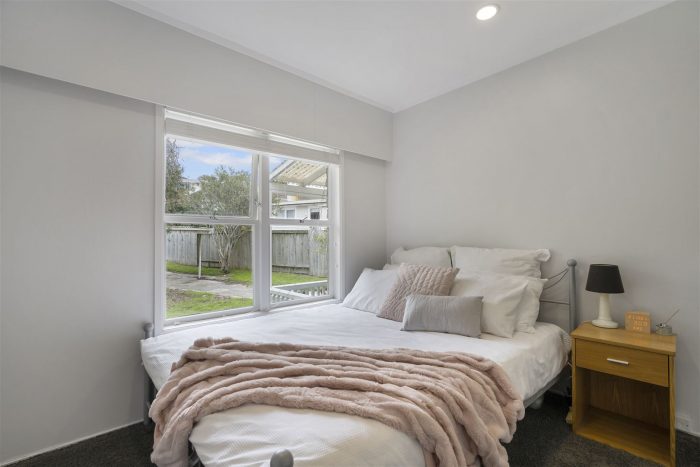 1/13 Wykeham Place, Glenfield, North Shore City, Auckland, 0629, New Zealand