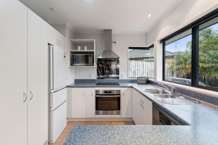 25 Black Teal Close, Unsworth Heights, North Shore City, Auckland, 0632, New Zealand