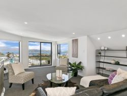 42 Mandalay Terrace, Khandallah, Wellington, 6035, New Zealand