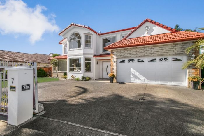 7 Shingleton Lane, Flat Bush, Manukau City, Auckland, 2016, New Zealand