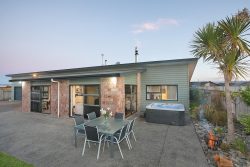 24 Geneva Terrace, Kelvin Grove, Palmerston North, Manawatu / Whanganui, 4414, New Zealand