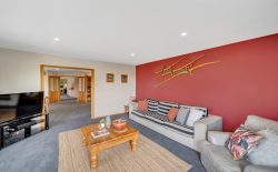 6 Somerton Rise, Westmorland, Christchurch City, Canterbury, 8025, New Zealand