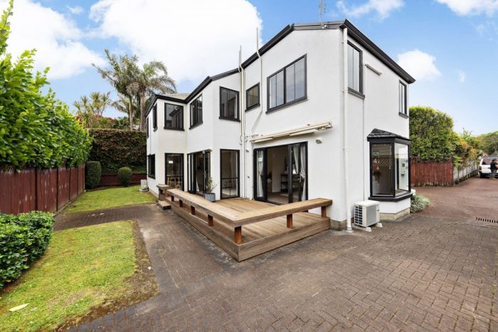 2/22 Herbert Road, Mount Eden, Auckland, 1024, New Zealand