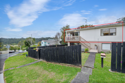 1/1 Simon Ellice Drive, Bayview, Auckland, 0629, New Zealand