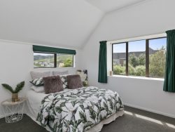 11 Ellwood Place, Churton Park, Wellington, 6037, New Zealand