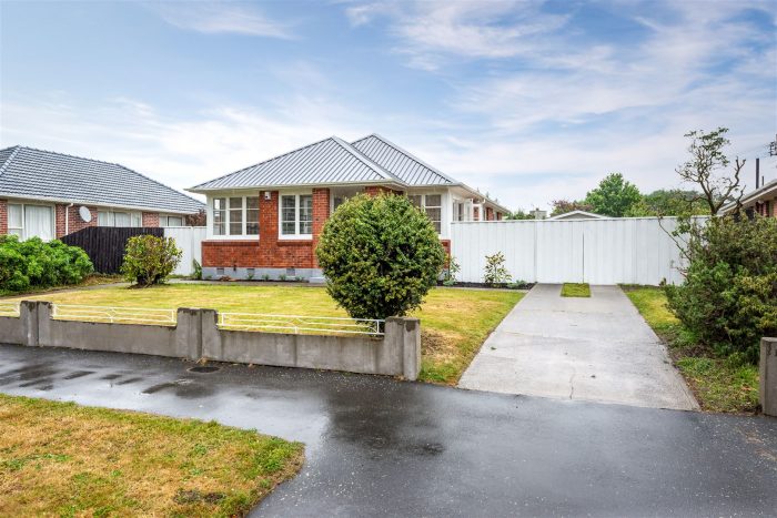 17 Ballantyne Avenue, Upper Riccarton, Christchurch, Canterbury, 8041, New Zealand