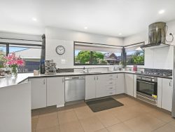 29 Aston Drive, Waimairi Beach, Christchurch City, Canterbury, 8083, New Zealand