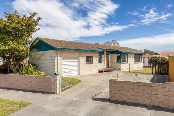 45 Ashwood Street, Parklands, Christchurch City, Canterbury, 8083, New Zealand