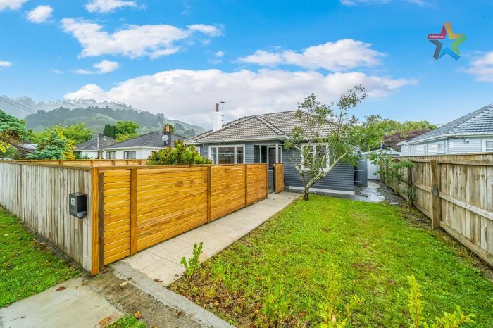 15c Burden Avenue, Wainuiomata, Lower Hutt, Wellington, 5014, New Zealand