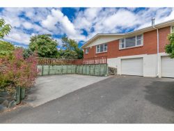 35 & 35a Acacia Crescent, Glenview, Hamilton, Waikato, 3206, New Zealand