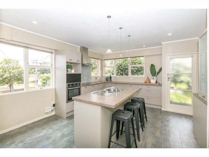 35 & 35a Acacia Crescent, Glenview, Hamilton, Waikato, 3206, New Zealand