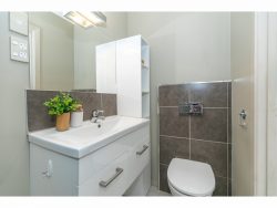 35 & 35a Acacia Crescent, Glenview, Hamilton, Waikato, 3206, New Zealand