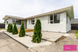 15 Royal Park Drive, Parklands, Christchurch City, Canterbury, 8083, New Zealand