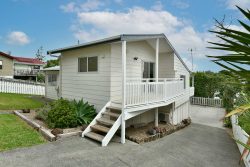 30 Bay Vista Drive, Red Beach, Rodney, Auckland, 0932, New Zealand