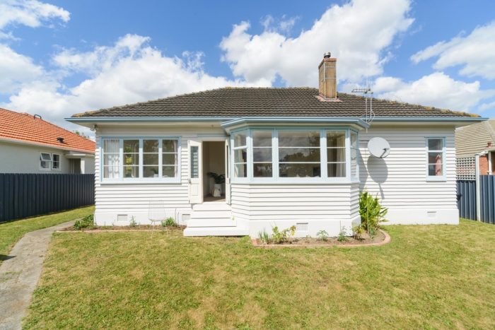 97 Savage Crescent, West End, Palmerston North, Manawatu / Whanganui, 4412, New Zealand