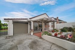 1/8 McInnes Road, Weymouth, Manukau City, Auckland, 2103, New Zealand