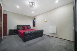 1/8 McInnes Road, Weymouth, Manukau City, Auckland, 2103, New Zealand