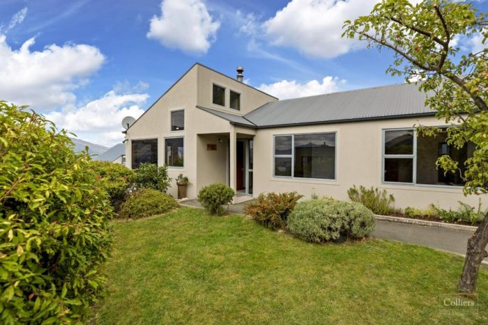 9 Highview Terrace, Town Centre, Queenstown-Lakes, Otago, 9300, New Zealand