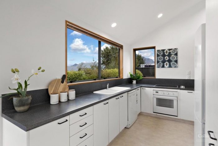 9 Highview Terrace, Town Centre, Queenstown-Lakes, Otago, 9300, New Zealand