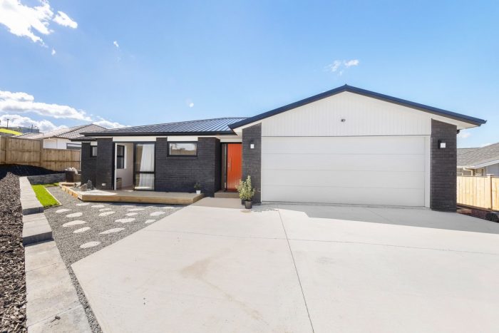 68 Taikura Avenue, Red Beach, Rodney, Auckland, 0932, New Zealand