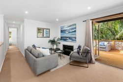 47 Wood Bay Road, Titirangi, Waitakere City, Auckland, 0604, New Zealand