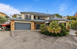 5 Hanly Close, West Harbour, Waitakere City, Auckland, 0618, New Zealand