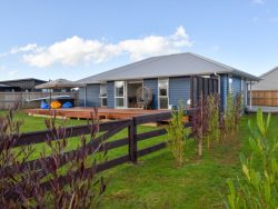 6 Takahe Drive, Carterton, Wellington, 5713, New Zealand