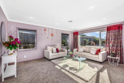 118 Endeavour Drive, Whitby, Porirua, Wellington, 5024, New Zealand