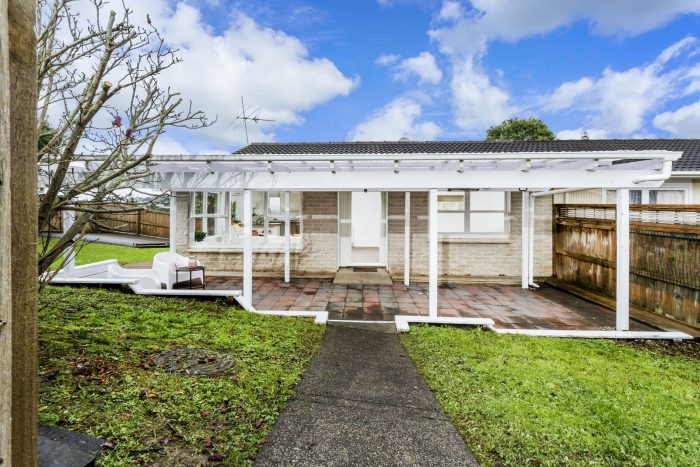 2a Noeleen Street, Glenfield, North Shore City, Auckland, 0629, New Zealand