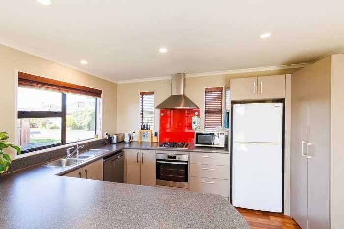 14 Orlando Way, Kelvin Grove, Palmerston North, Manawatu / Whanganui, 4414, New Zealand