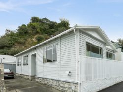 24 Chaucer Road South, Hospital Hill, Napier, Hawke’s Bay, 4110, New Zealand