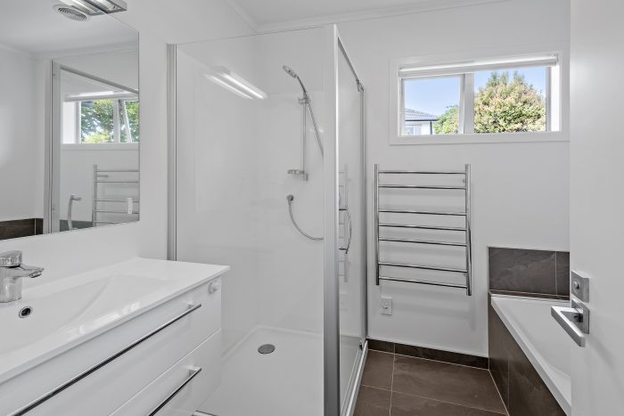 54 Aberdeen Road, Campbells Bay, North Shore City, Auckland, 0620, New Zealand