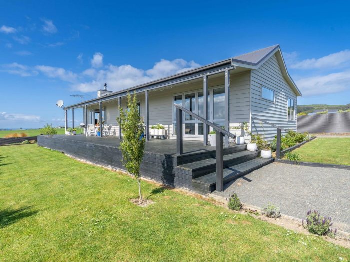 73 Milton Street, Riverton, Southland, 9822, New Zealand