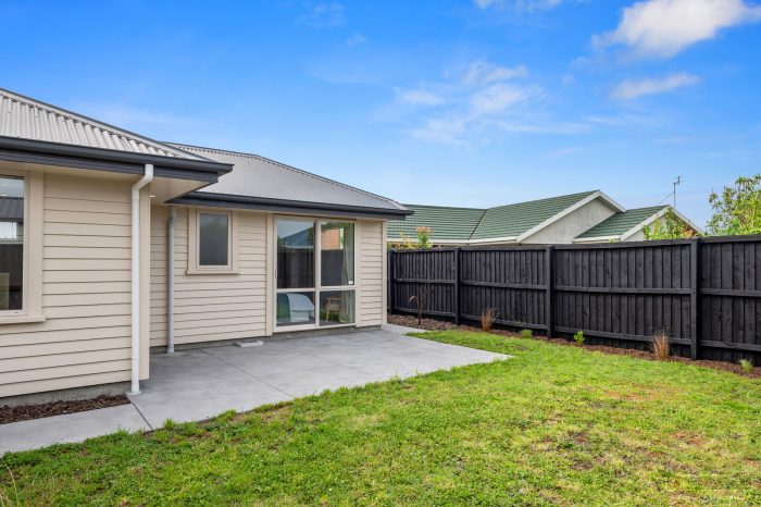 2/29 Queenspark Drive, Parklands, Canterbury, 8083, New Zealand