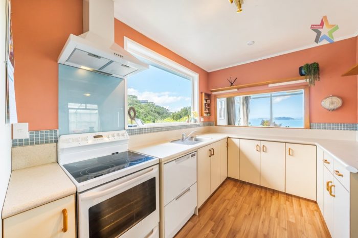 6 Taku Matenga Grove, Korokoro, Lower Hutt, Wellington, 5012, New Zealand