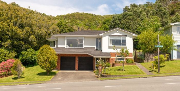 1 Woodman Drive, Tawa, Wellington, 5028, New Zealand