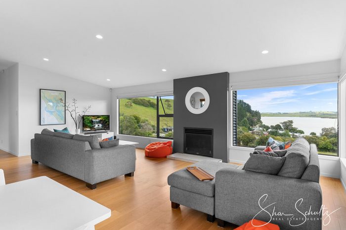 24 Oxford Street, Whakapirau, Kaipara, Northland, 0583, New Zealand