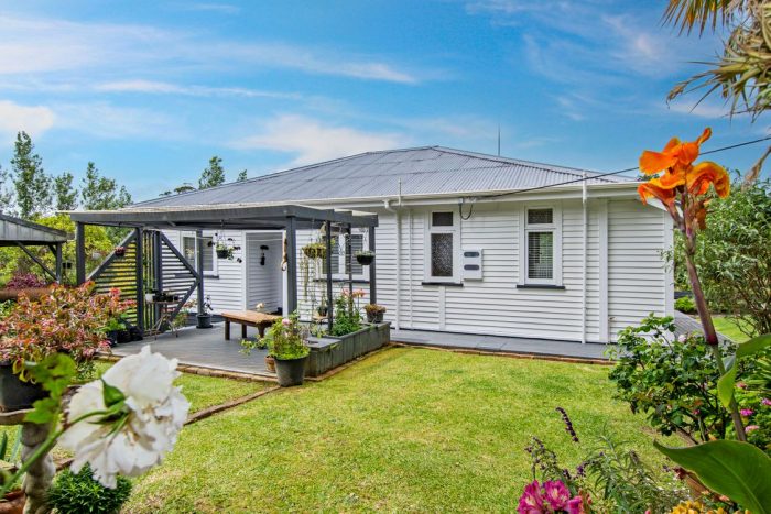 37 Pahi Road, Paparoa, Kaipara, Northland, 0571, New Zealand