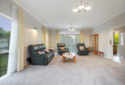 20 Sunny Crescent, Huapai, Rodney, Auckland, 0810, New Zealand