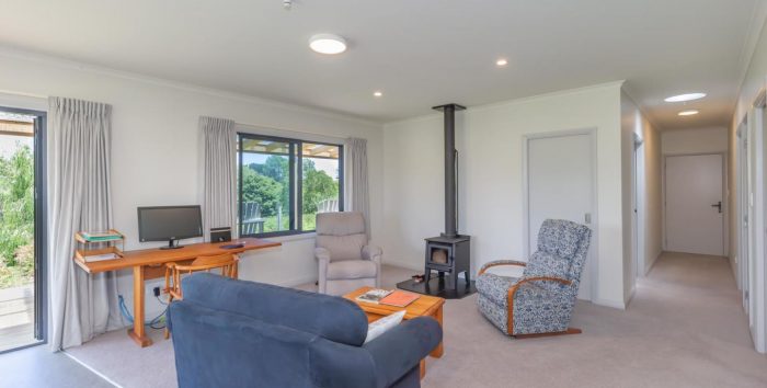 85 Papaitonga Lake Road, Ohau, Horowhenua, Manawatu / Whanganui, 5570, New Zealand