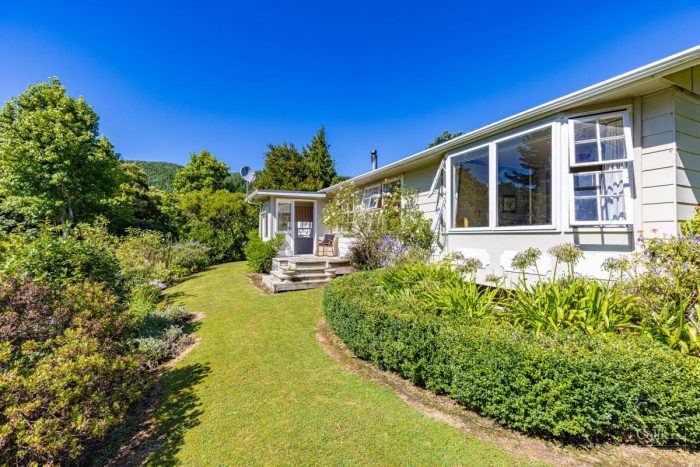 865 Mangamahoe Central Road, Akitio, Tararua, Manawatu / Whanganui, 4920, New Zealand