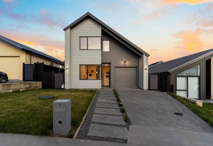 9 Paparahi Place, Wainui, Rodney, Auckland, 0992, New Zealand