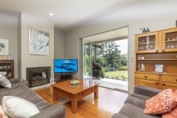 589 Inland Road, Helensville, Rodney, Auckland, 0875, New Zealand