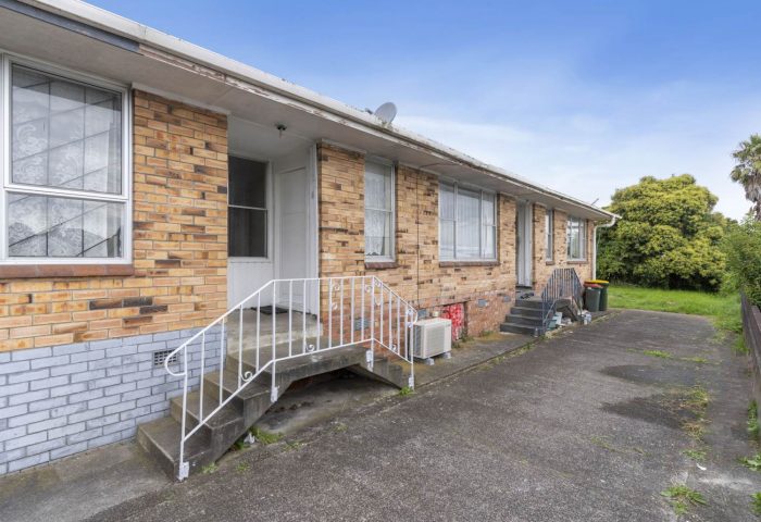 5/2 Browns Road, Manurewa, Manukau City, Auckland, 2102, New Zealand
