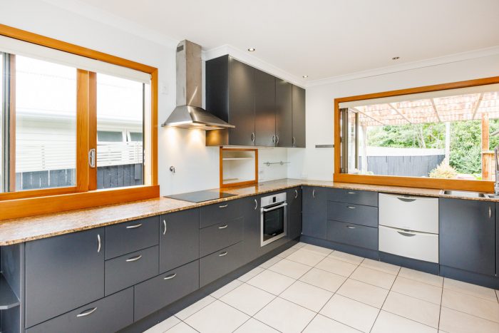 38 Winston Avenue, Hokowhitu, Palmerston North, Manawatu / Whanganui, 4410, New Zealand