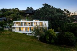 32 Whale Cove, Red Beach, Rodney, Auckland, 0932, New Zealand