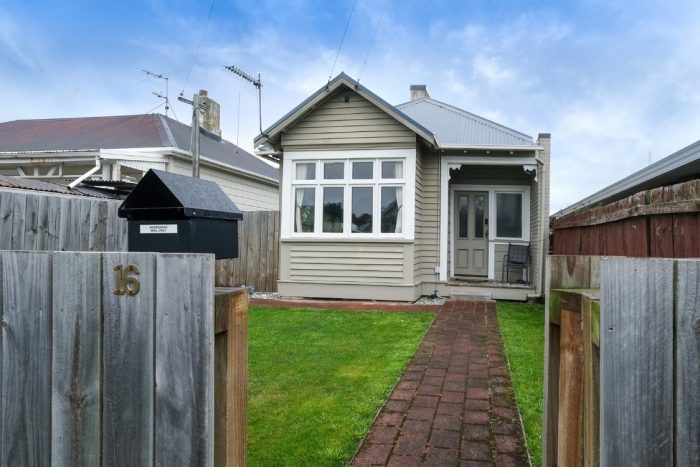 16 Ravelston Street, Saint Kilda, Dunedin, Otago, 9012, New Zealand