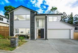 128 Admirals Court Drive, Greenhithe, North Shore City, Auckland, 0632, New Zealand