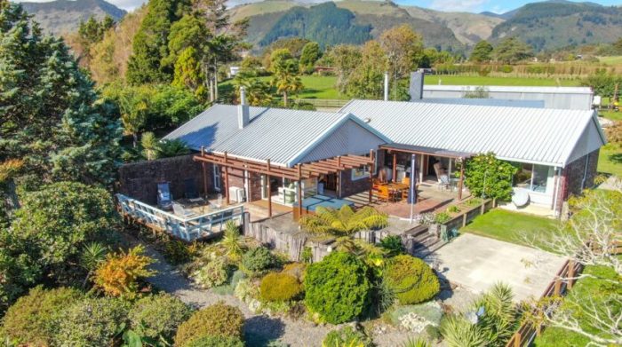 70 Central Takaka Road, Takaka, Tasman, Nelson / Tasman, 7183, New Zealand